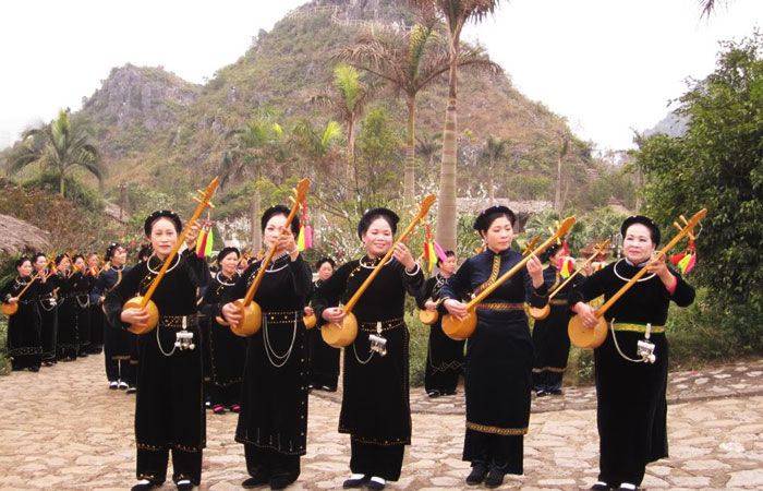 ba be lake vietnam traditional music
